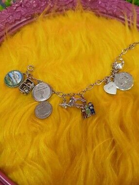Vintage Sterling Silver Charm Bracelet 1970 – Niagara Falls, First Communion & T
